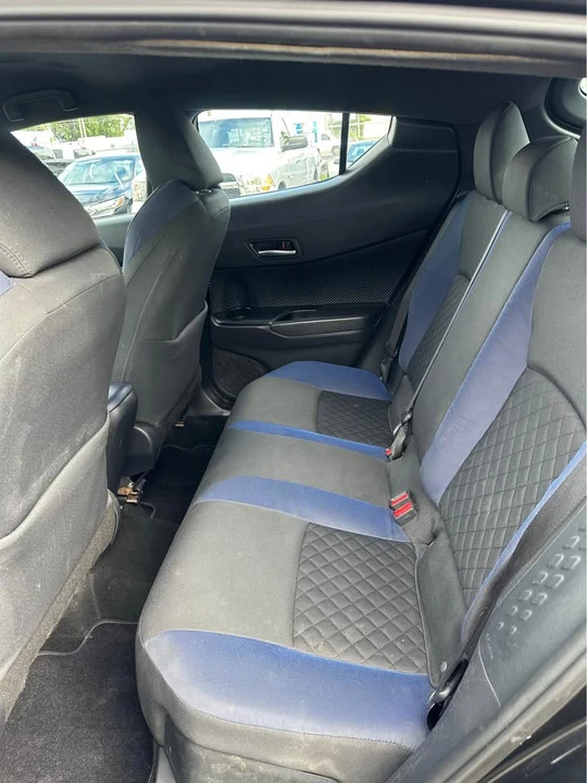 2021 Toyota C-HR - Image 7 of 9