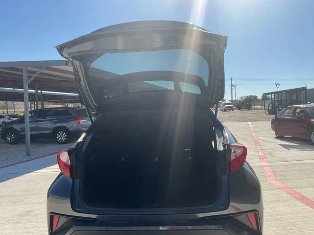 2021 Toyota C-HR - Image 11 of 21