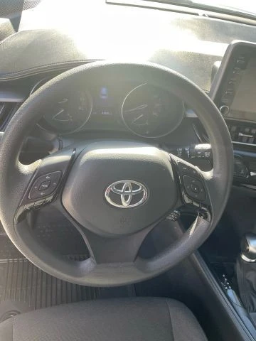2021 Toyota C-HR - Image 17 of 21