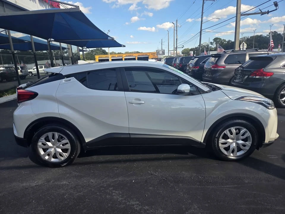 2021 Toyota C-HR - Image 5 of 10