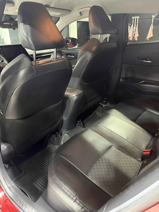 2021 Toyota C-HR - Image 12 of 20