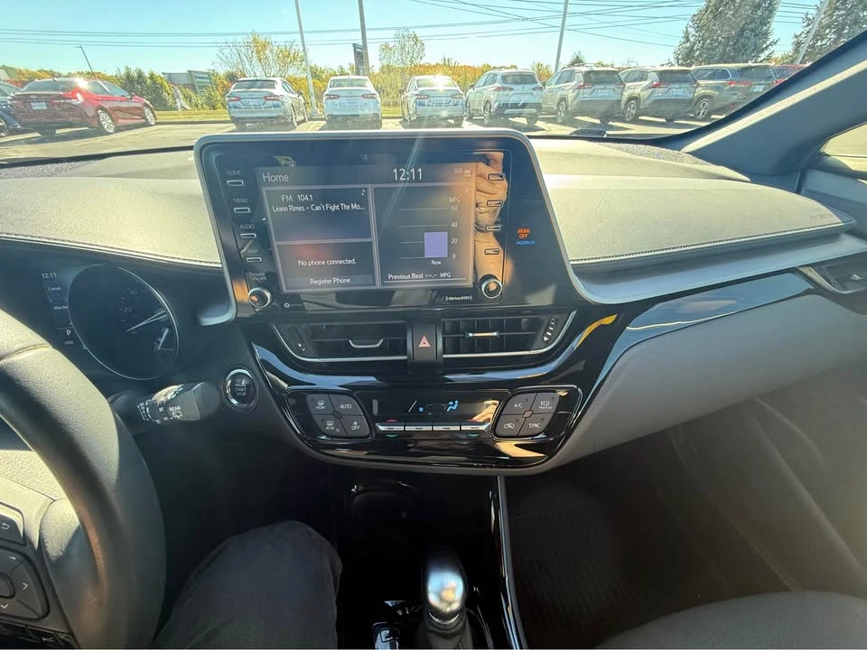 2021 Toyota C-HR - Image 12 of 16
