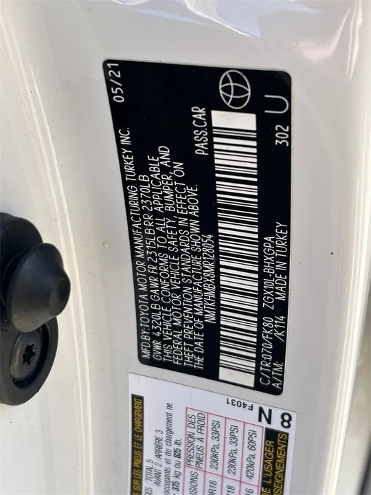 2021 Toyota C-HR - Image 10 of 19