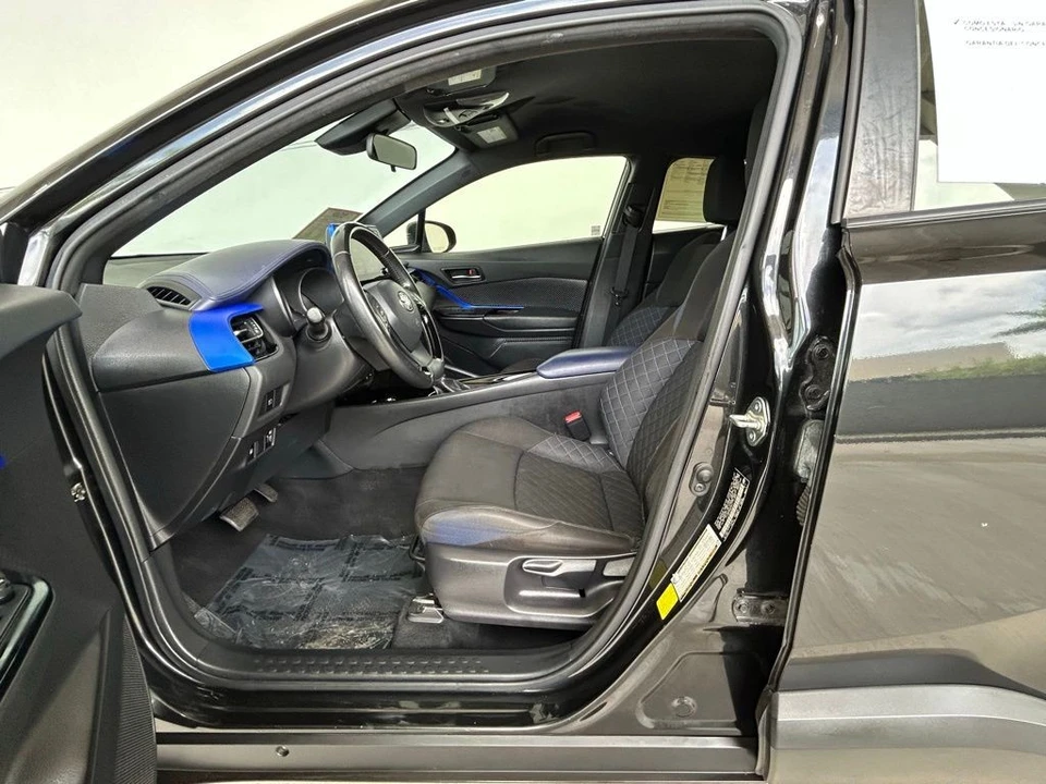 2021 Toyota C-HR - Image 7 of 12