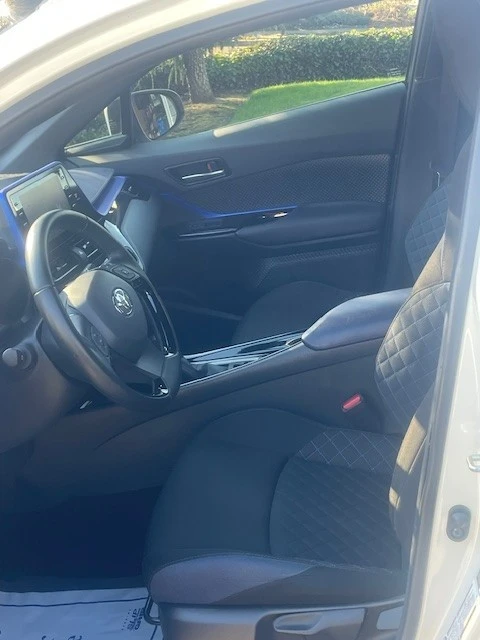 2021 Toyota C-HR - Image 13 of 19
