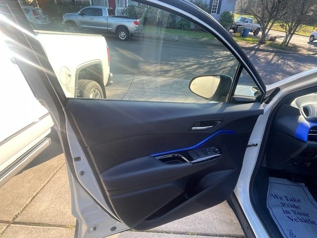 2021 Toyota C-HR - Image 9 of 19