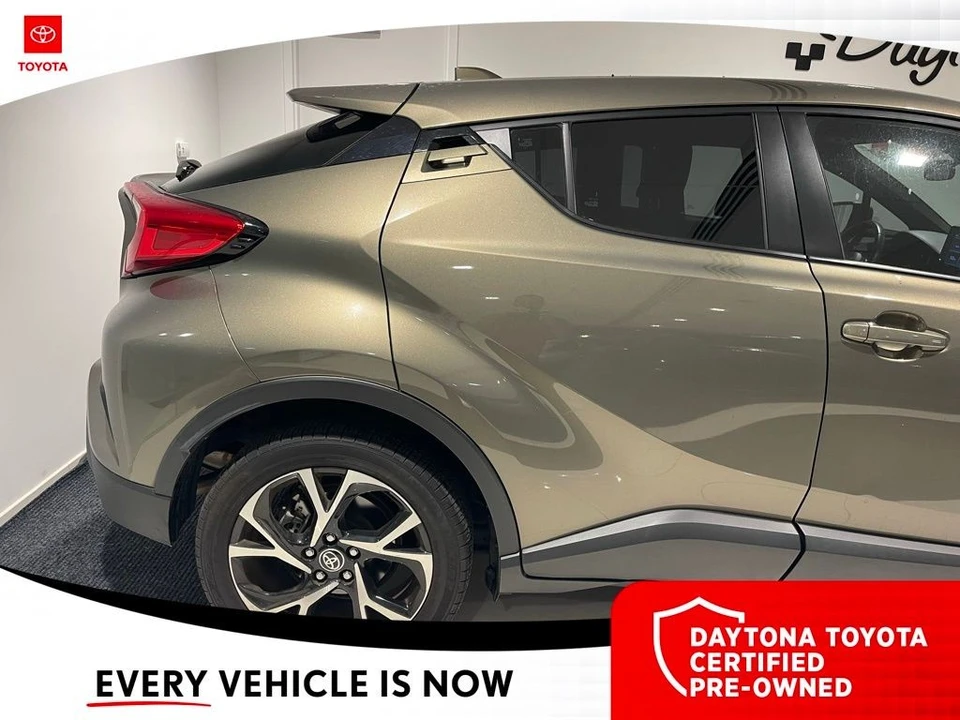 2021 Toyota C-HR - Image 8 of 10