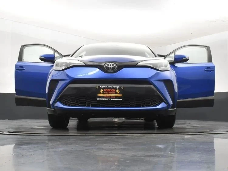 2021 Toyota C-HR - Image 11 of 12