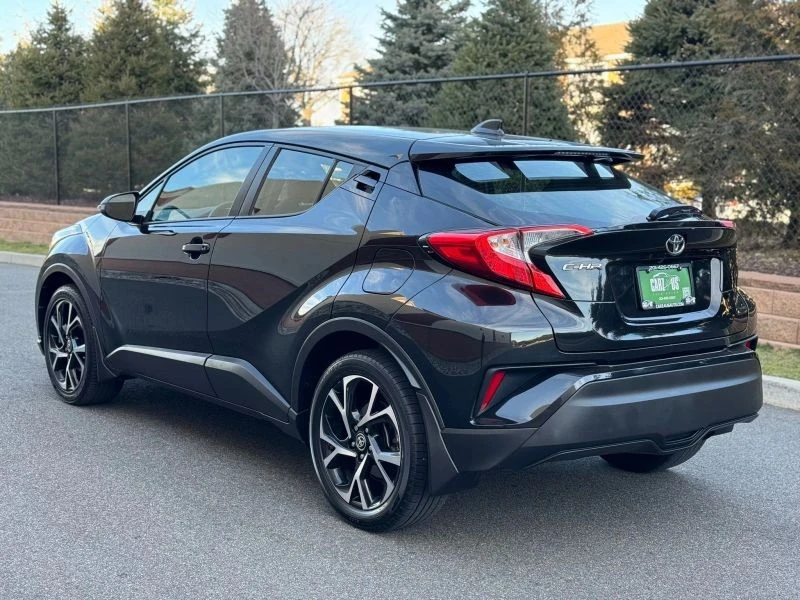 2021 Toyota C-HR - Image 11 of 12
