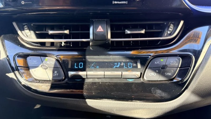 2021 Toyota C-HR - Image 9 of 12