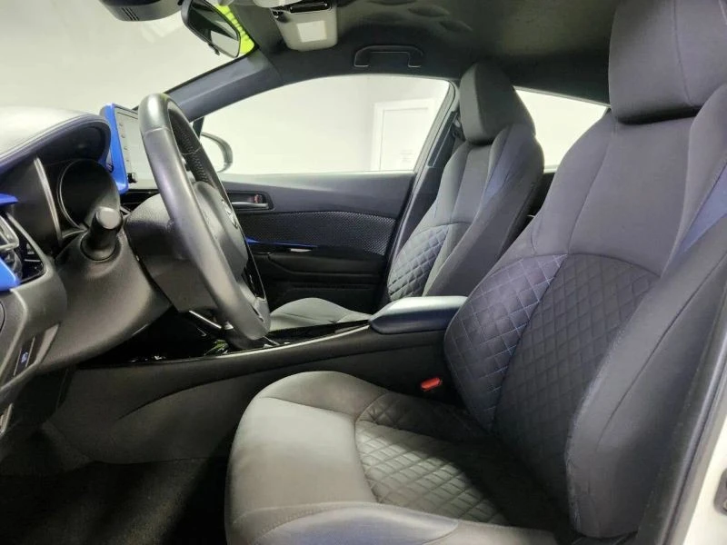 2021 Toyota C-HR - Image 11 of 12