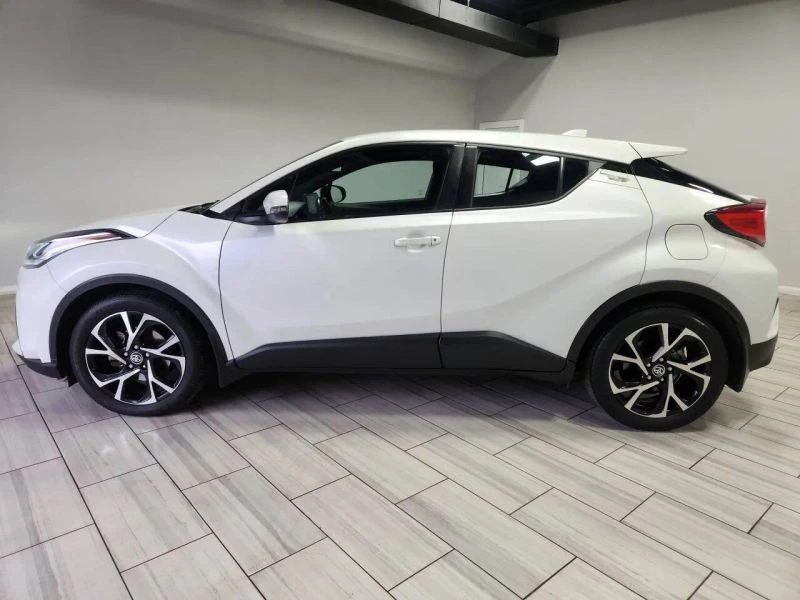 2021 Toyota C-HR - Image 2 of 12