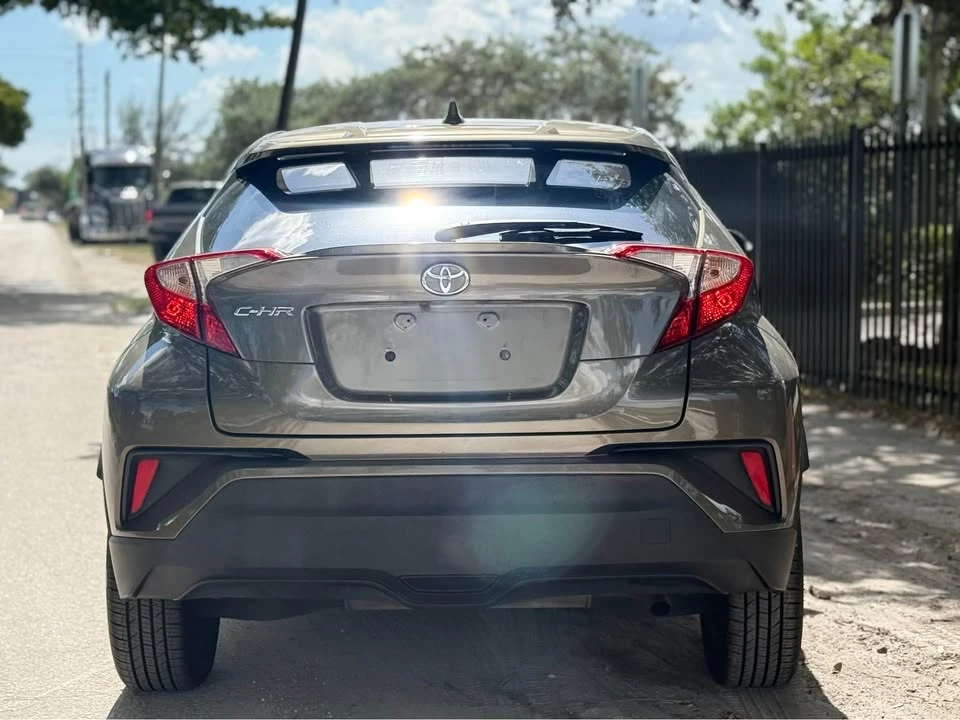 2021 Toyota C-HR - Image 5 of 9