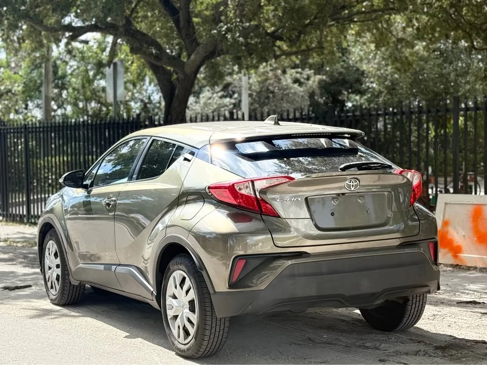 2021 Toyota C-HR - Image 4 of 9