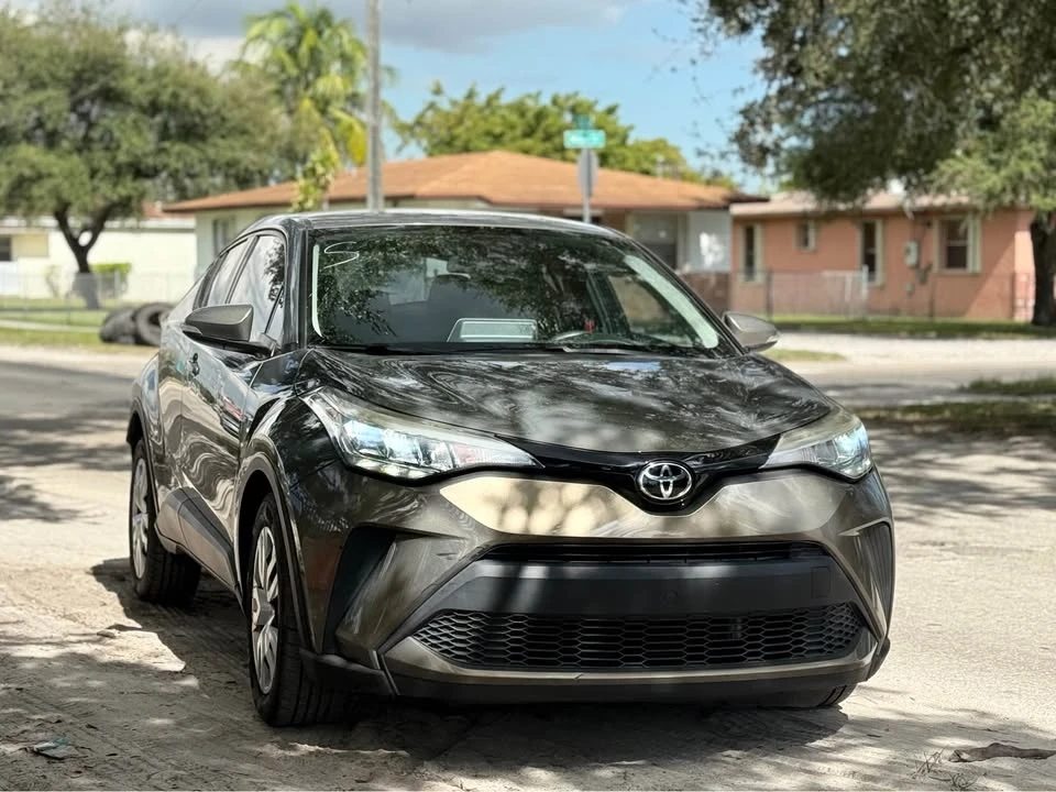 2021 Toyota C-HR - Image 2 of 9
