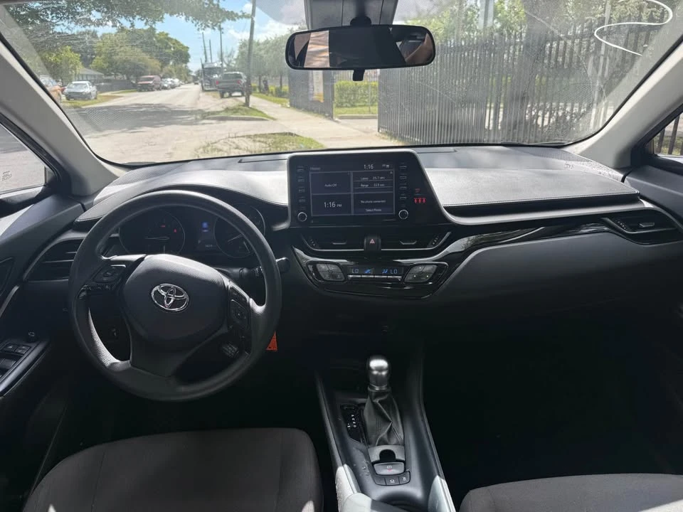 2021 Toyota C-HR - Image 7 of 9