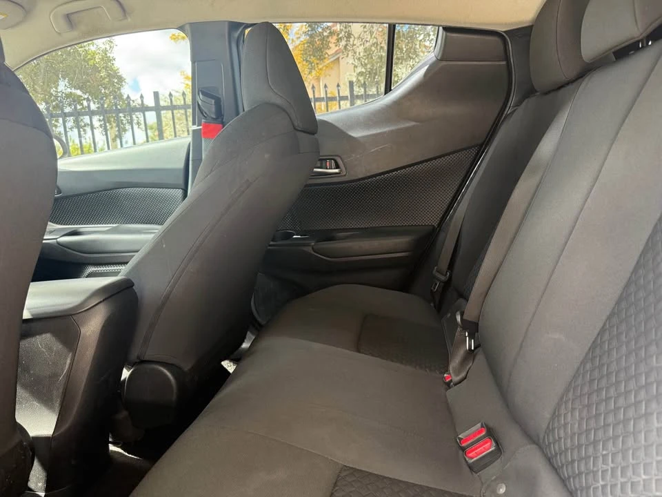 2021 Toyota C-HR - Image 6 of 9