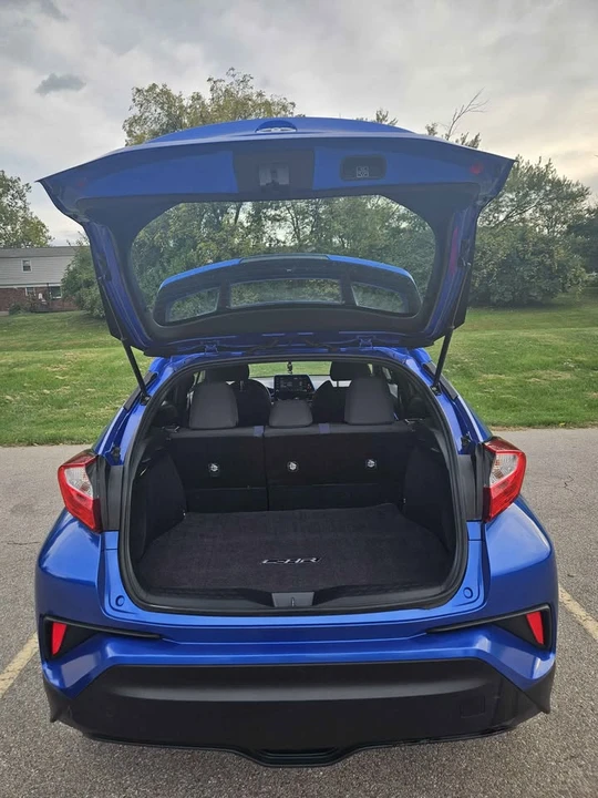 2021 Toyota C-HR - Image 10 of 14