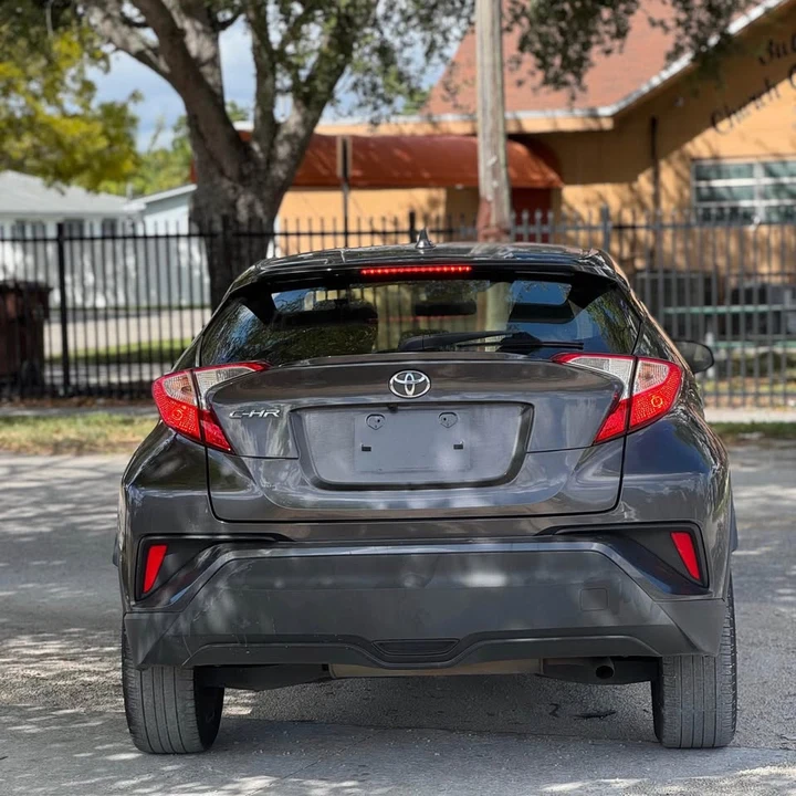 2021 Toyota C-HR - Image 5 of 11