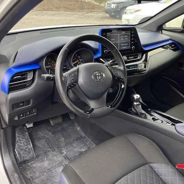 2021 Toyota C-HR - Image 13 of 18