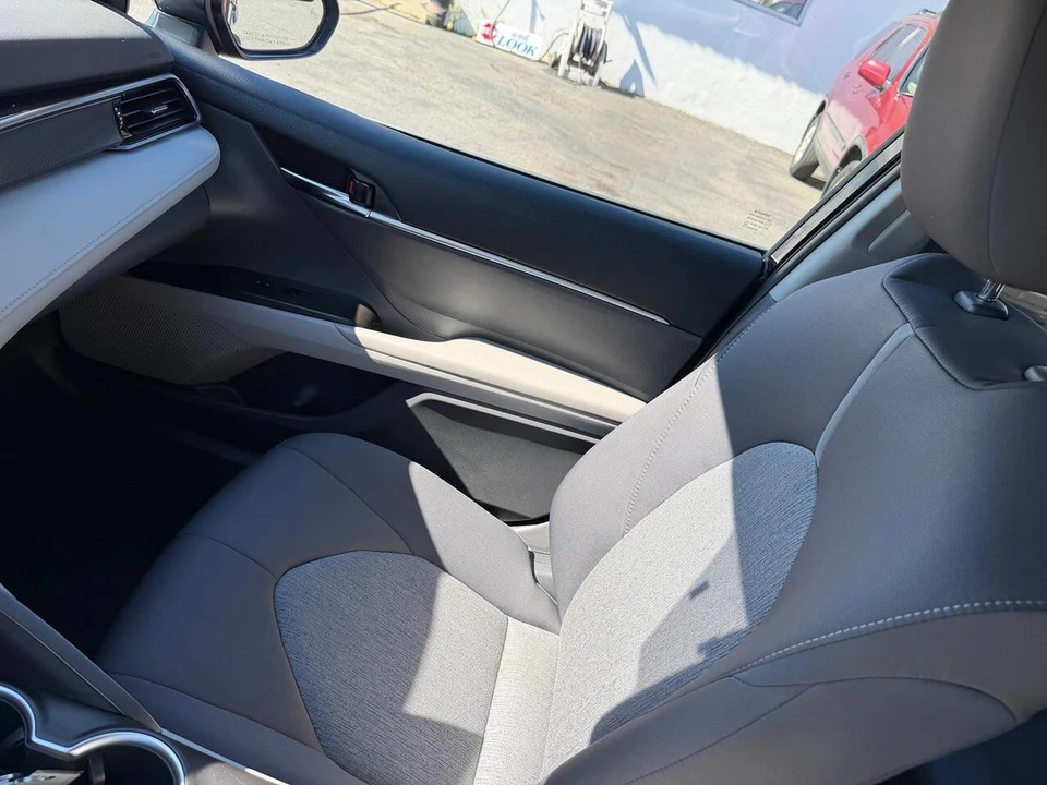 2021 Toyota Camry 8th Gen - Image 11 of 24
