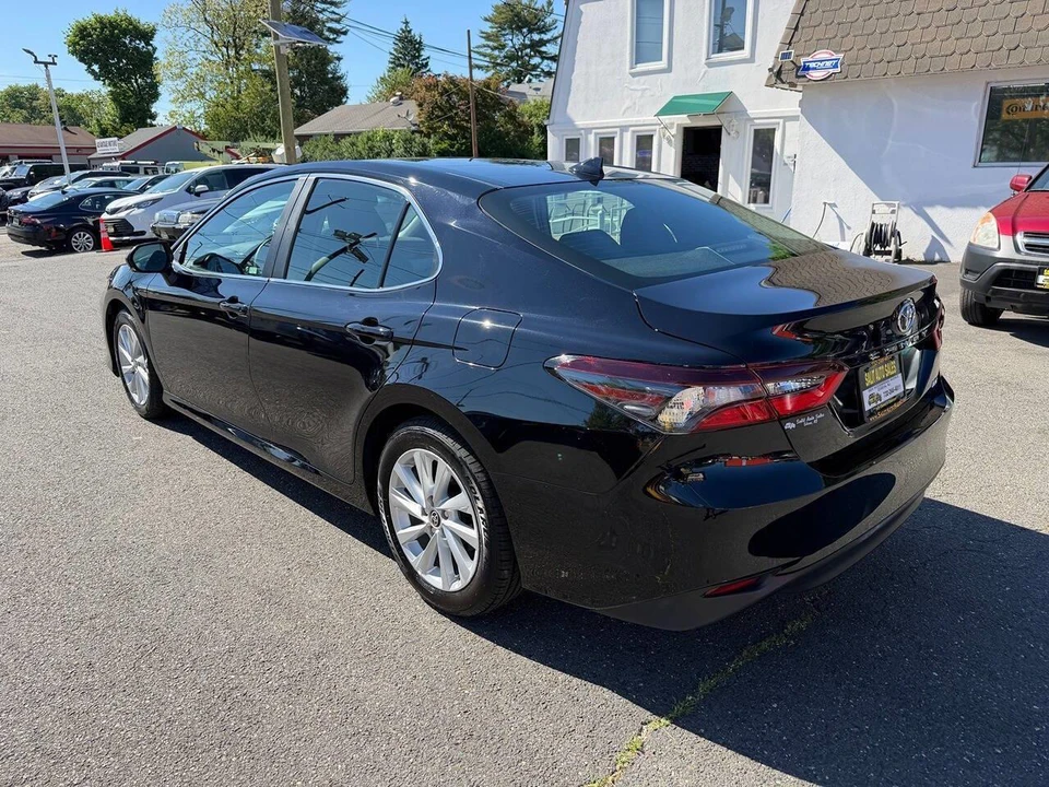 2021 Toyota Camry 8th Gen - Image 24 of 24