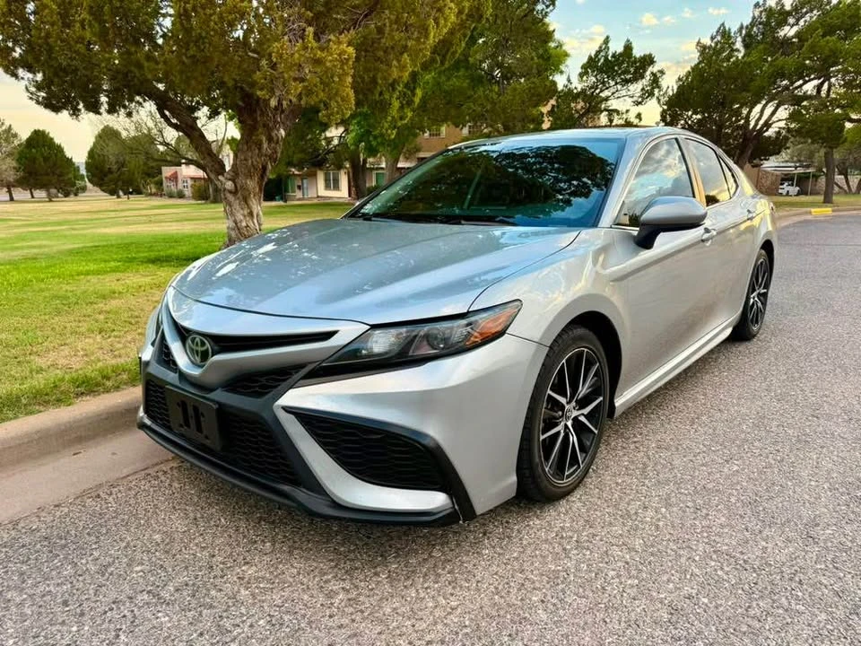 2021 Toyota Camry 8th Gen - Image 4 of 20