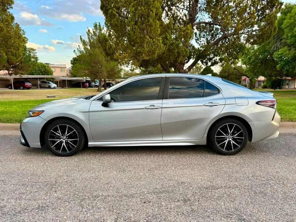 2021 Toyota Camry 8th Gen - Image 2 of 20