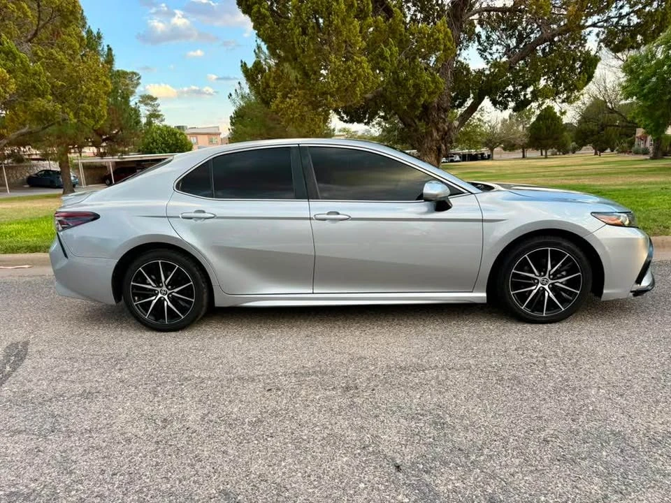2021 Toyota Camry 8th Gen - Image 5 of 20