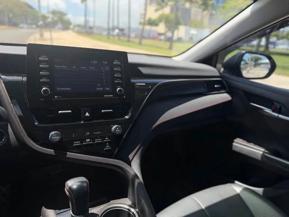 2021 Toyota Camry 8th Gen - Image 16 of 17