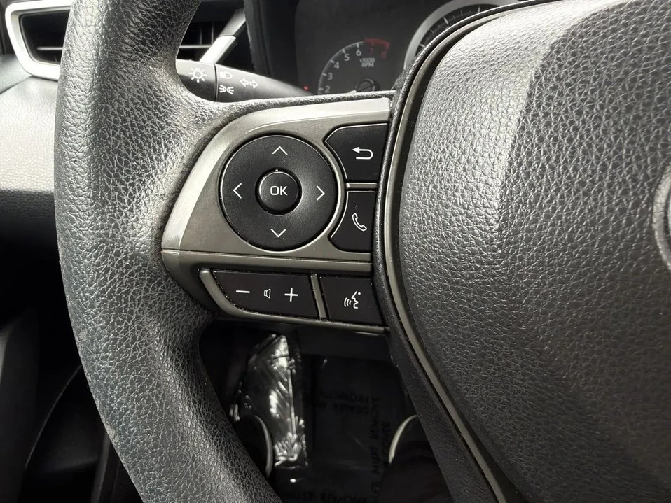 2021 Toyota Corolla 12th Gen - Image 17 of 19