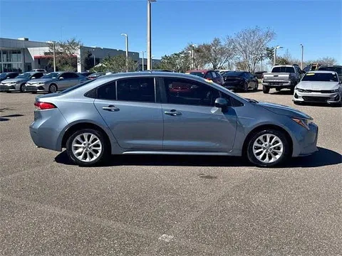 2021 Toyota Corolla LE FWD