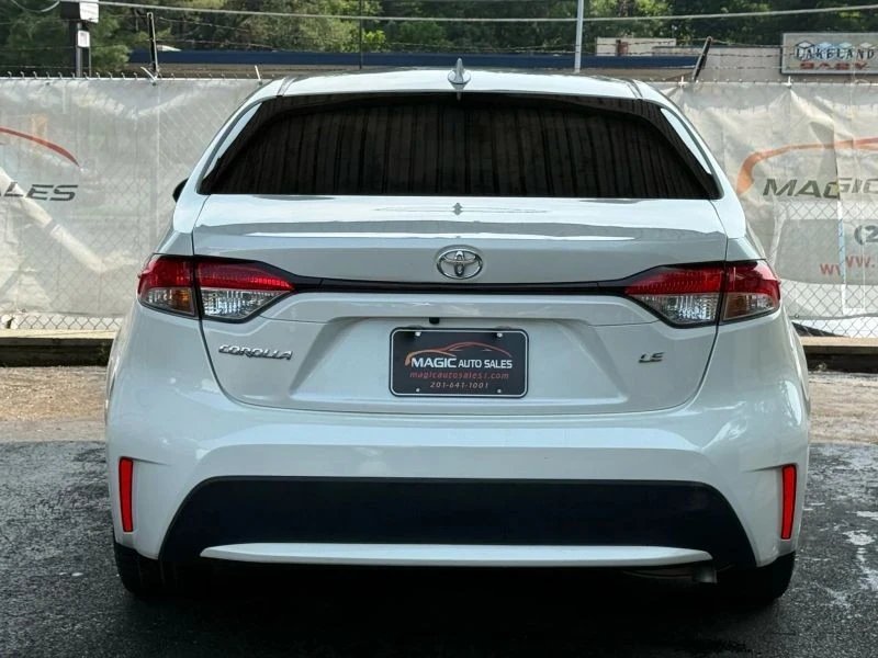 2021 Toyota Corolla 12th Gen - Image 10 of 12
