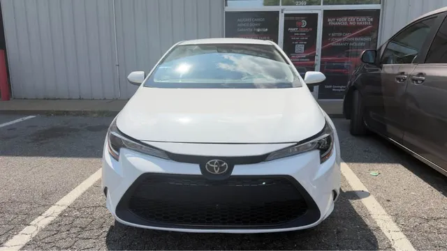 2021 Toyota Corolla LE Premium Sedan 4D