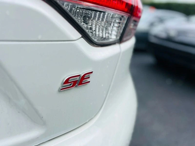 2021 Toyota Corolla 12th Gen - Image 6 of 12