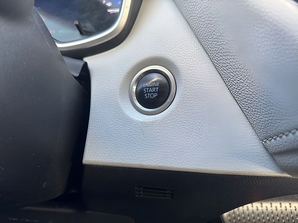 2021 Toyota Corolla 12th Gen - Image 21 of 31