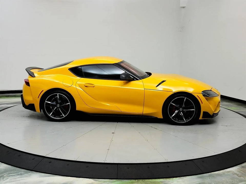 2021 Toyota - Image 4 of 31