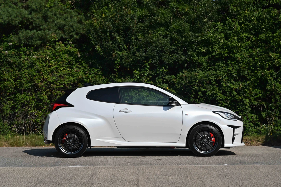 2021 Toyota Yaris - Image 8 of 31