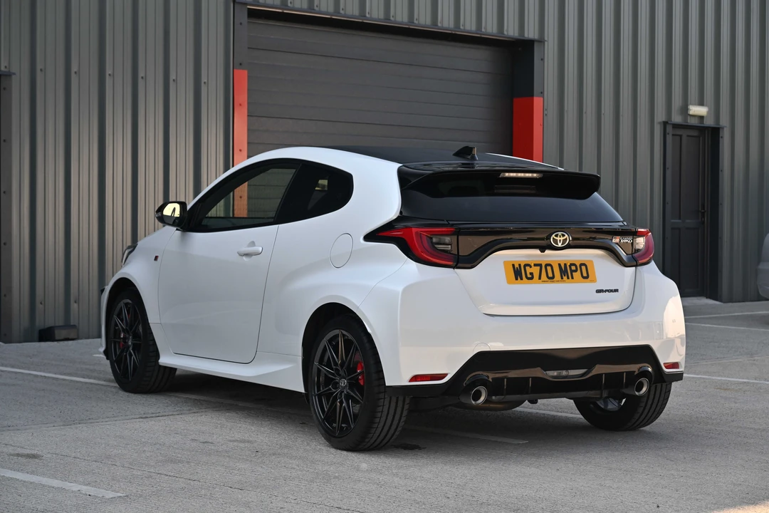 2021 Toyota Yaris - Image 12 of 31