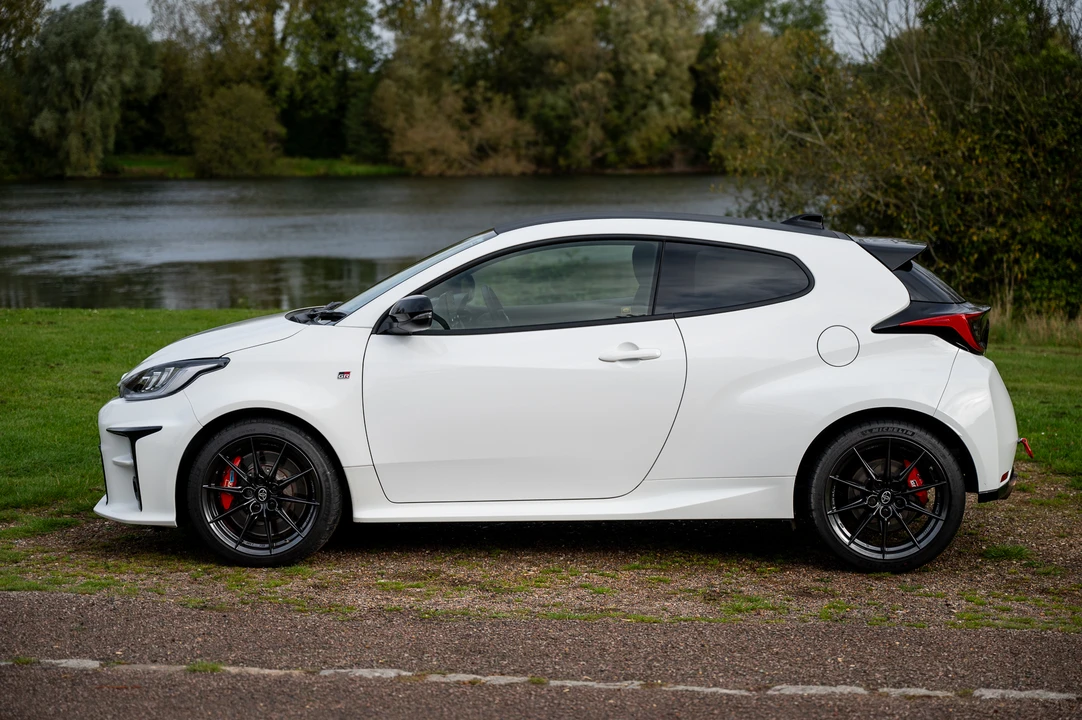 2021 Toyota Yaris - Image 9 of 31