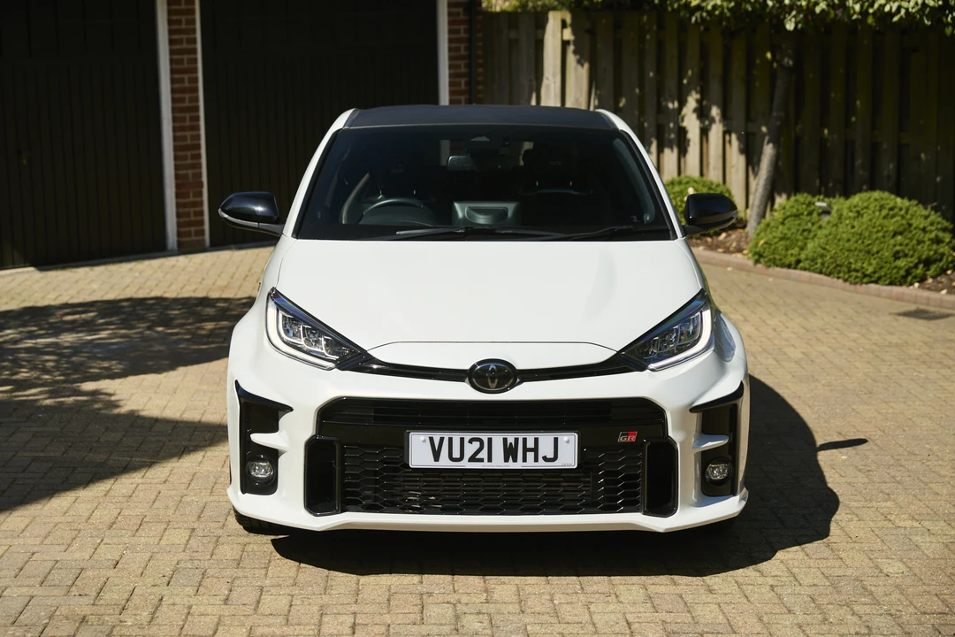 2021 Toyota Yaris - Image 2 of 31