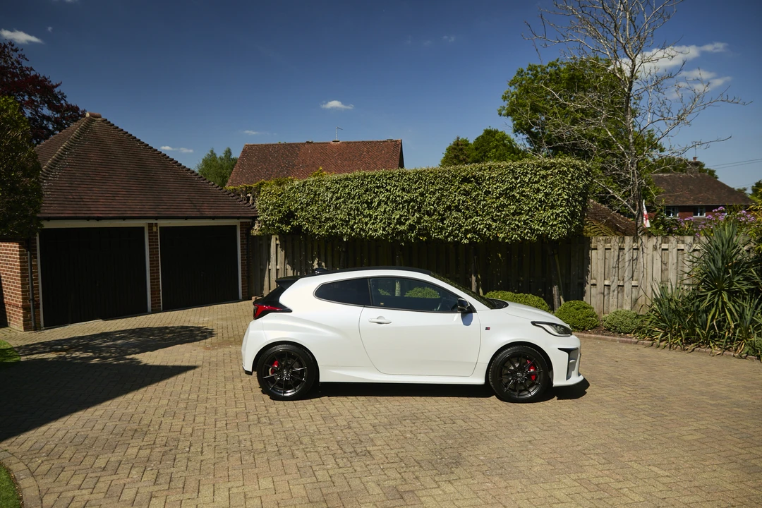 2021 Toyota Yaris - Image 13 of 31