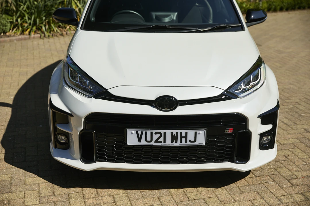 2021 Toyota Yaris - Image 15 of 31