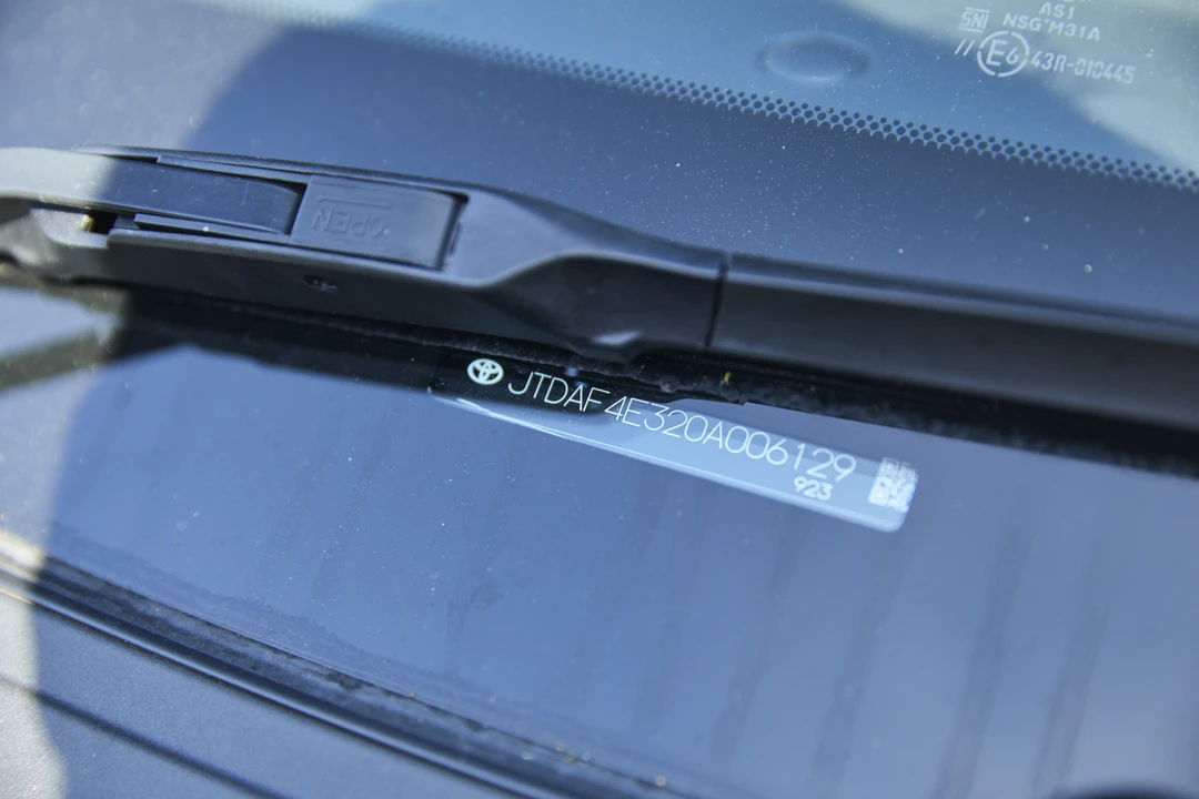 2021 Toyota Yaris - Image 28 of 31