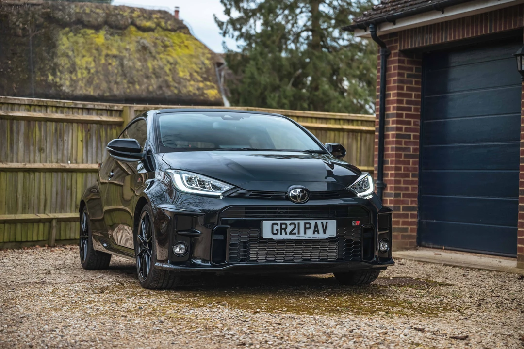 2021 Toyota Yaris - Image 8 of 31