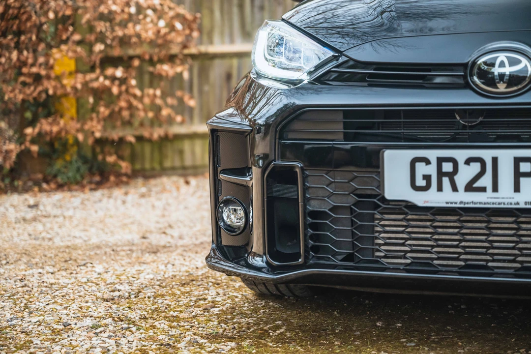2021 Toyota Yaris - Image 11 of 31