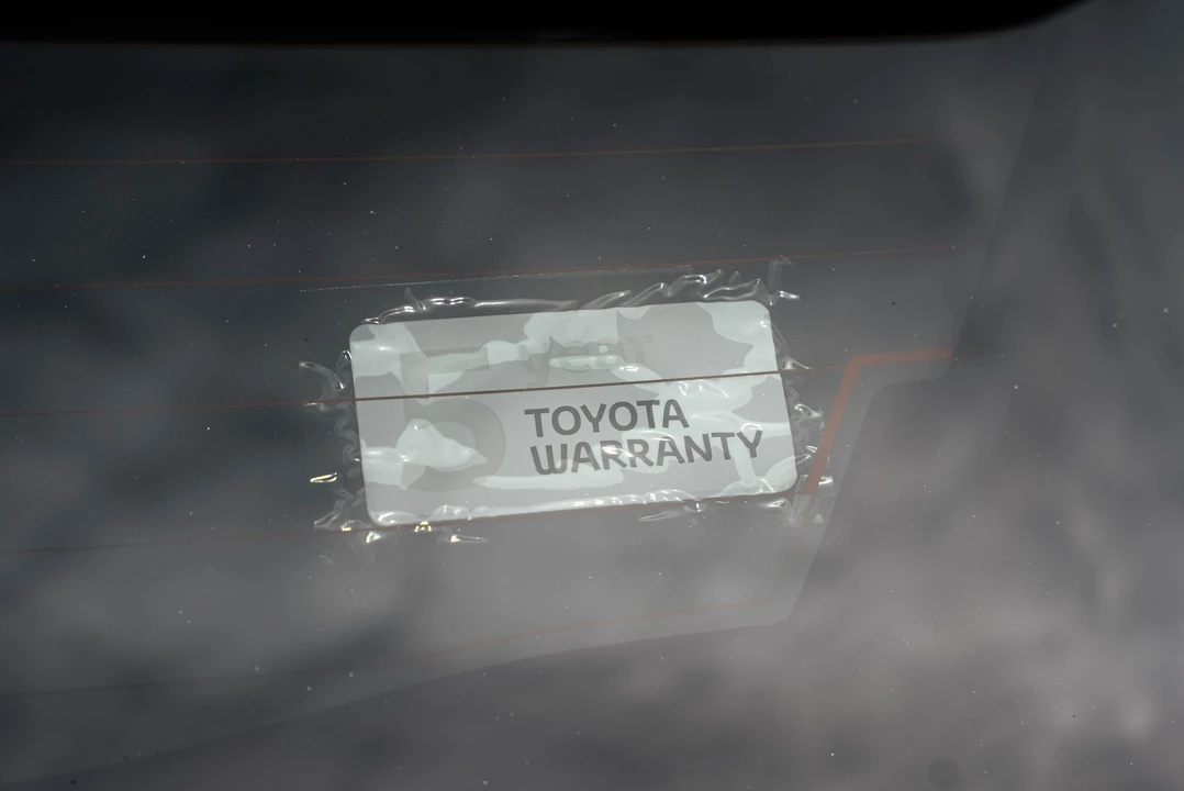 2021 Toyota Yaris - Image 19 of 31