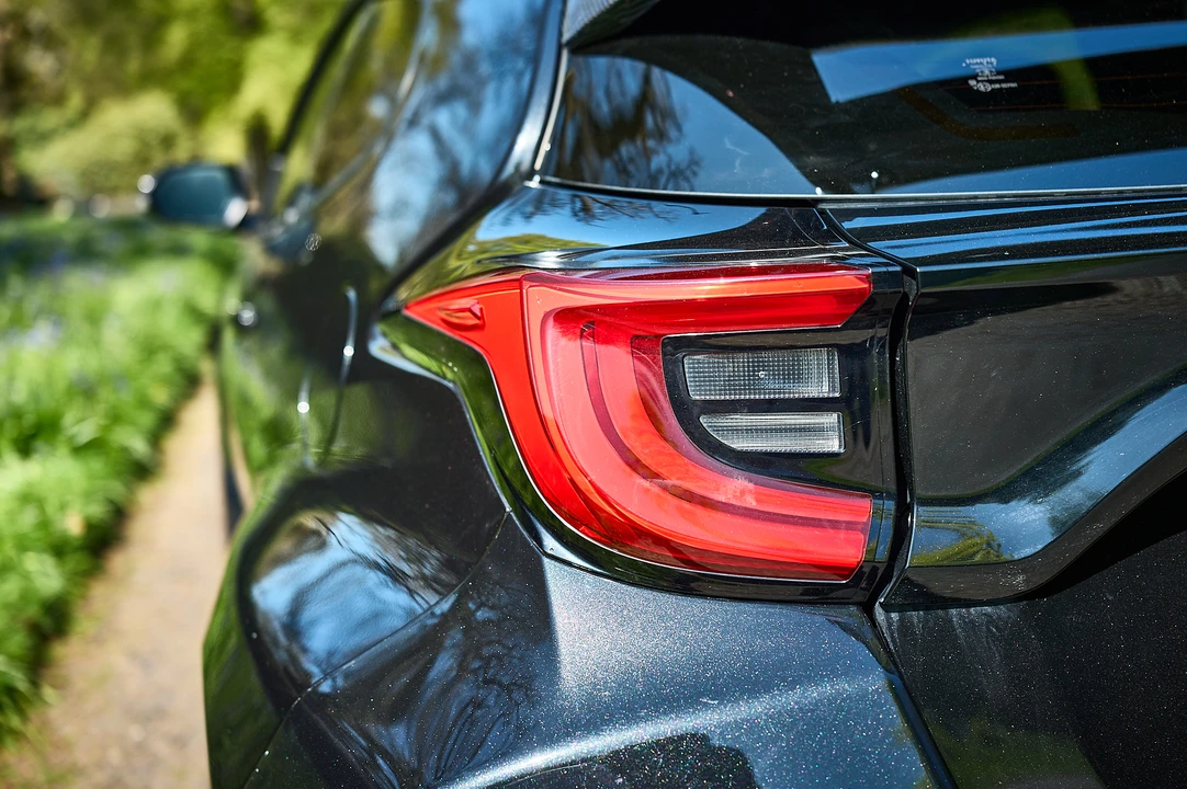 2021 Toyota Yaris - Image 12 of 31