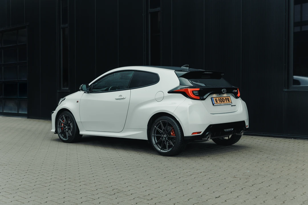 2021 Toyota Yaris - Image 13 of 31