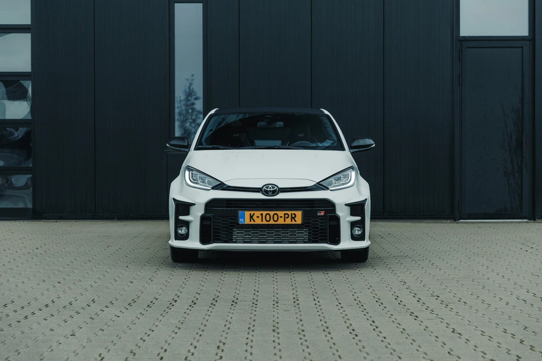 2021 Toyota Yaris - Image 18 of 31